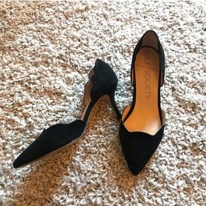 Beautiful black scalloped suede heels